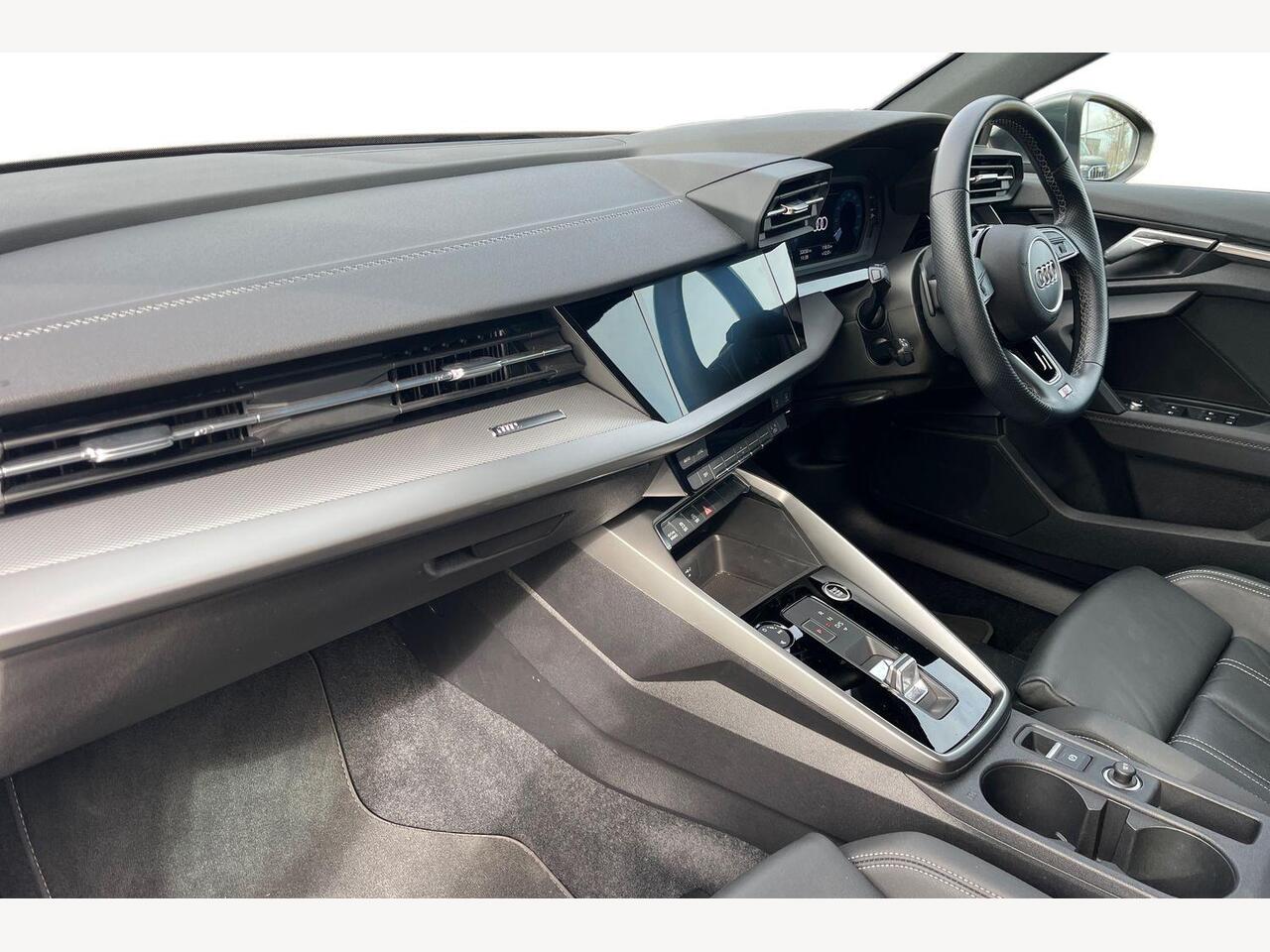 Used Audi A3 2022 for sale - 77910945: Photo 2