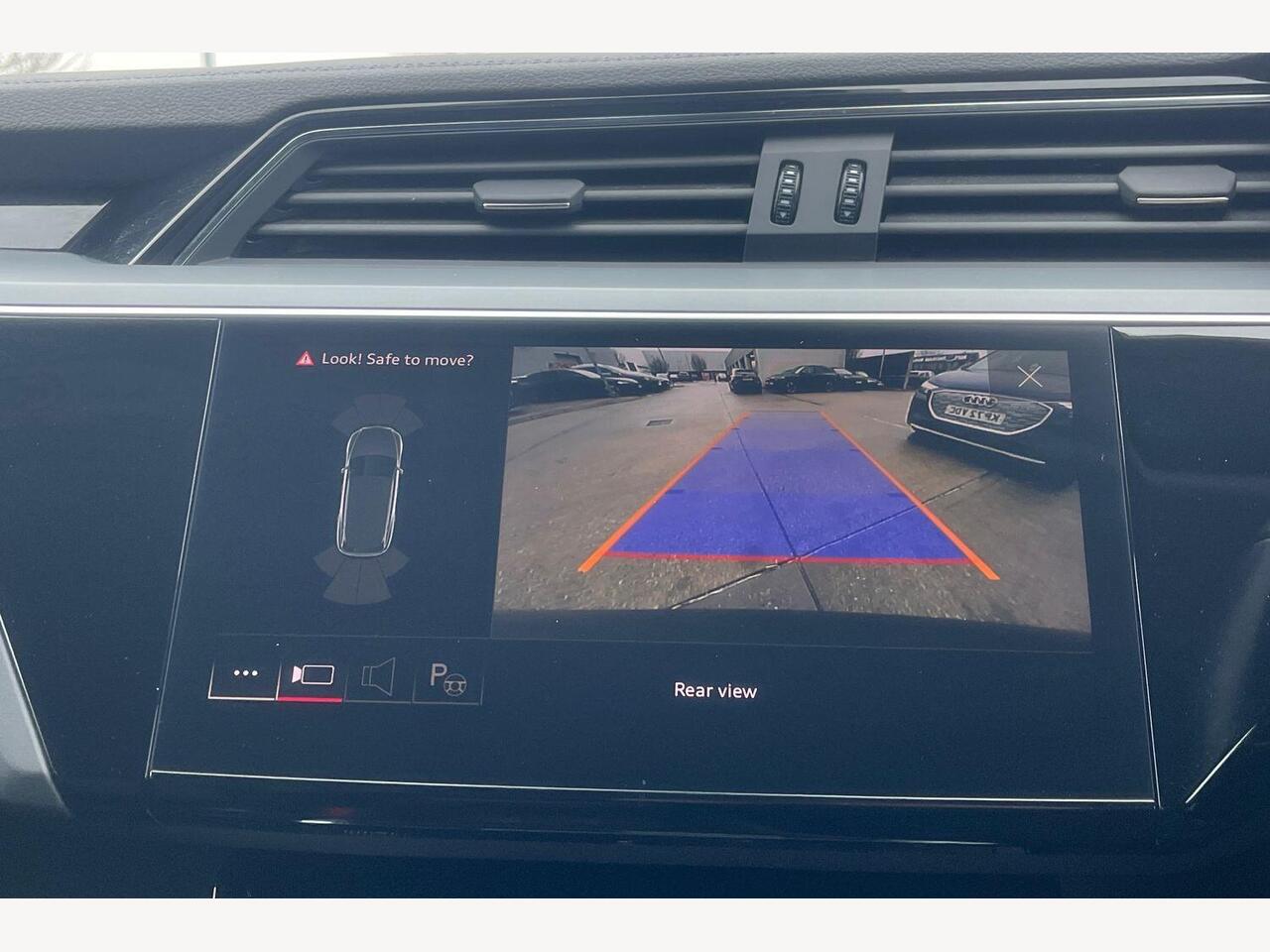 Used Audi e-tron 2021 for sale - 77293131: Photo 17