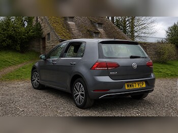 Used Volkswagen Golf 2018 for sale - 78480128: Photo