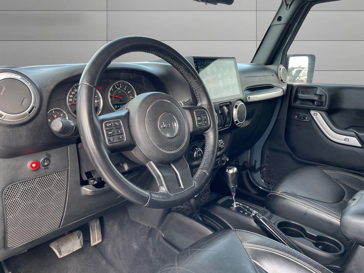 Used Jeep Wrangler 2015 for sale - 77165122: Photo 11