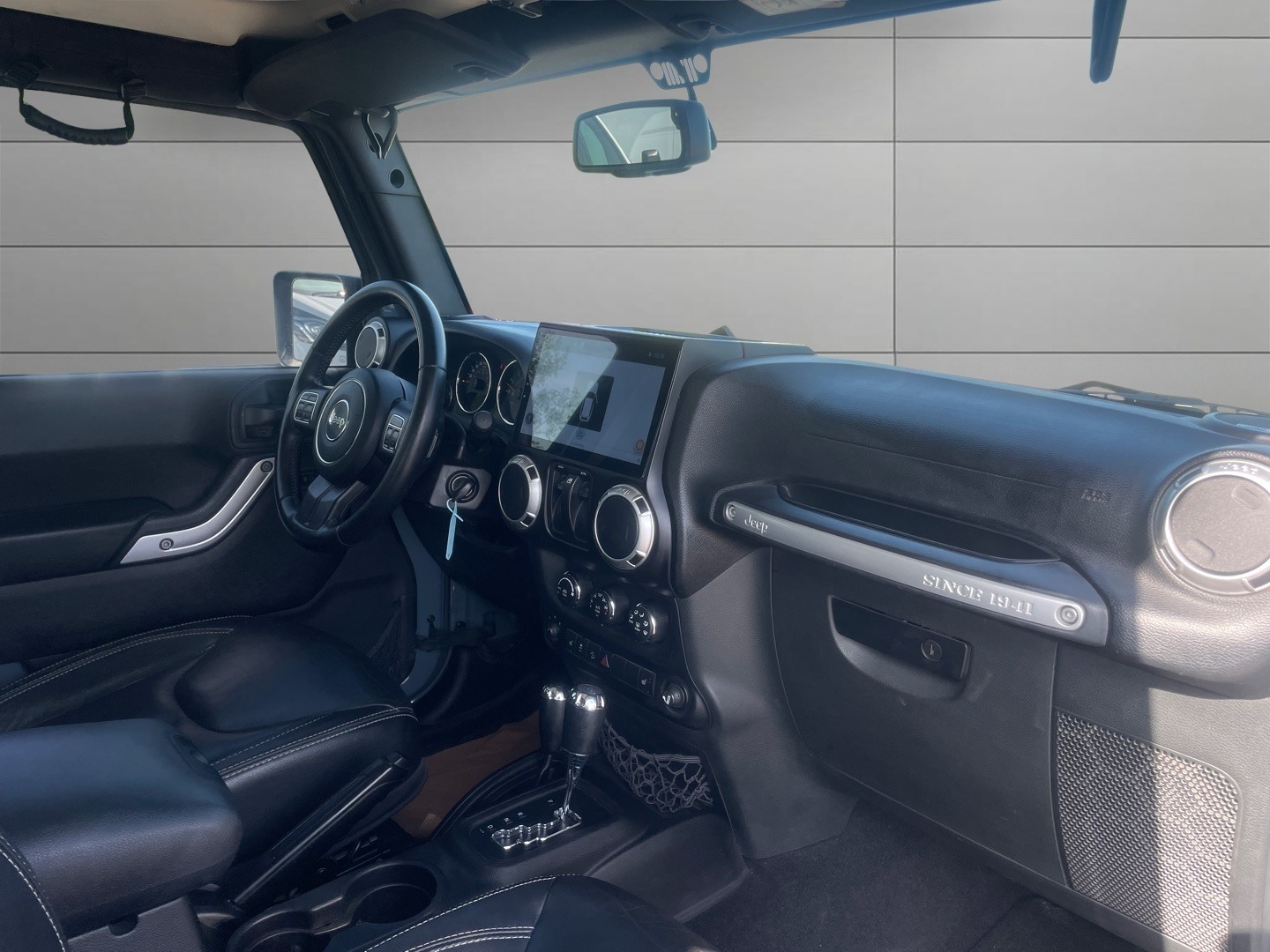 Used Jeep Wrangler 2015 for sale - 77165122: Photo 4