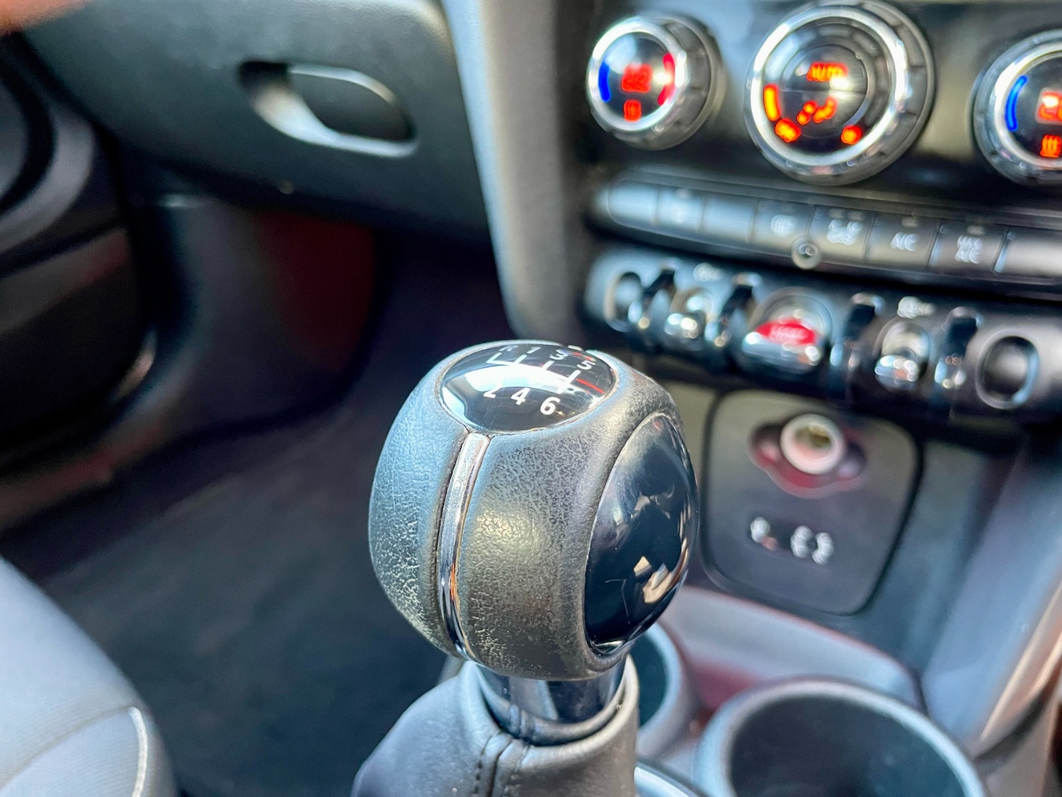 Used MINI Hatch 2016 for sale - 77653337: Photo 17