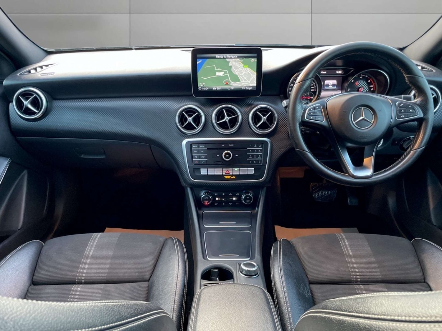 Used Mercedes-Benz A-Class 2018 for sale - 76628312: Photo 10