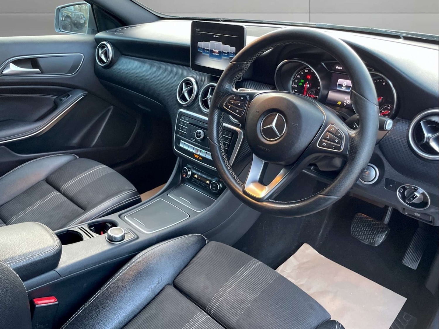 Used Mercedes-Benz A-Class 2018 for sale - 76628312: Photo 15