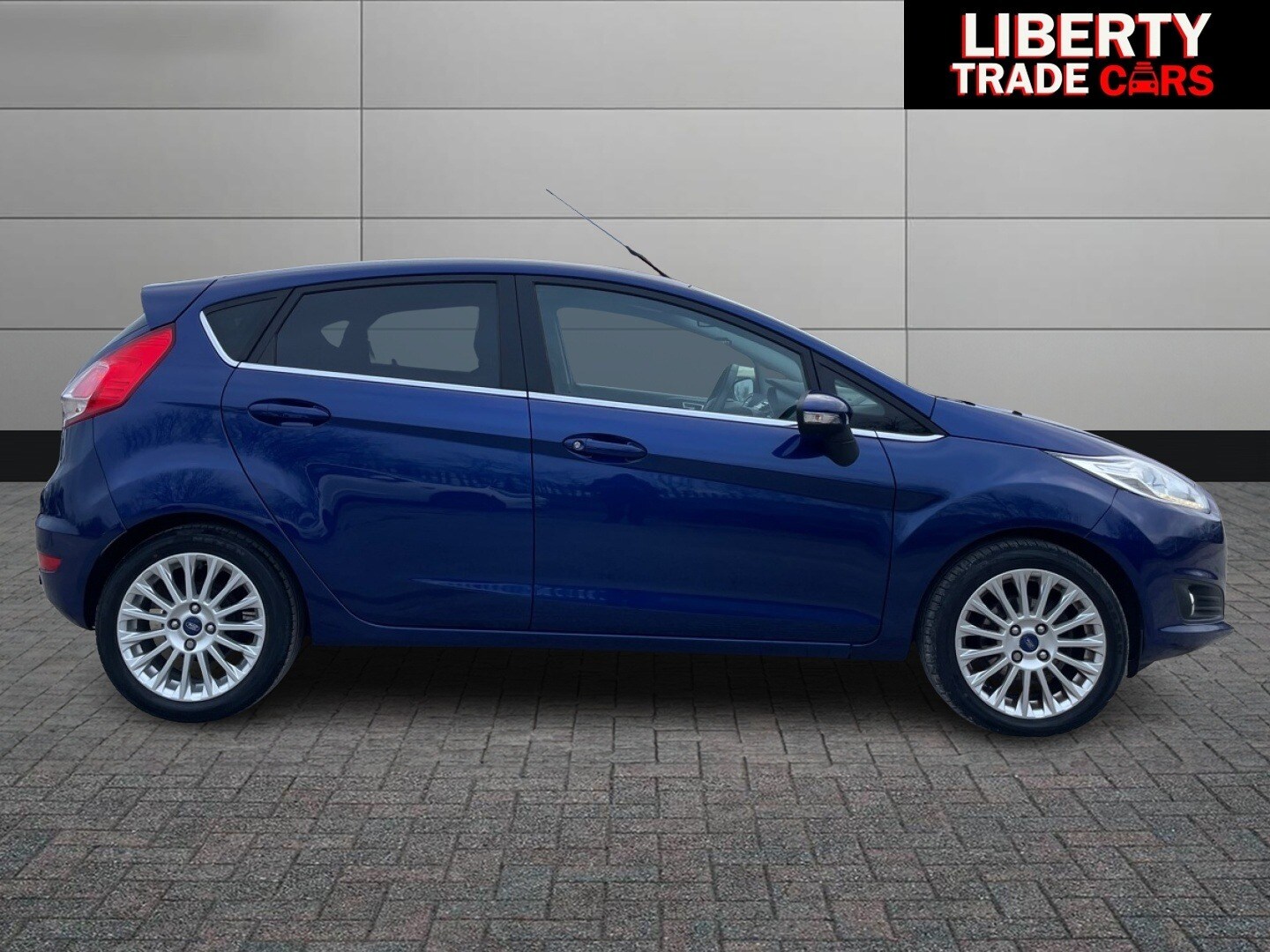 Used Ford Fiesta 2014 for sale - 77065513: Photo 13