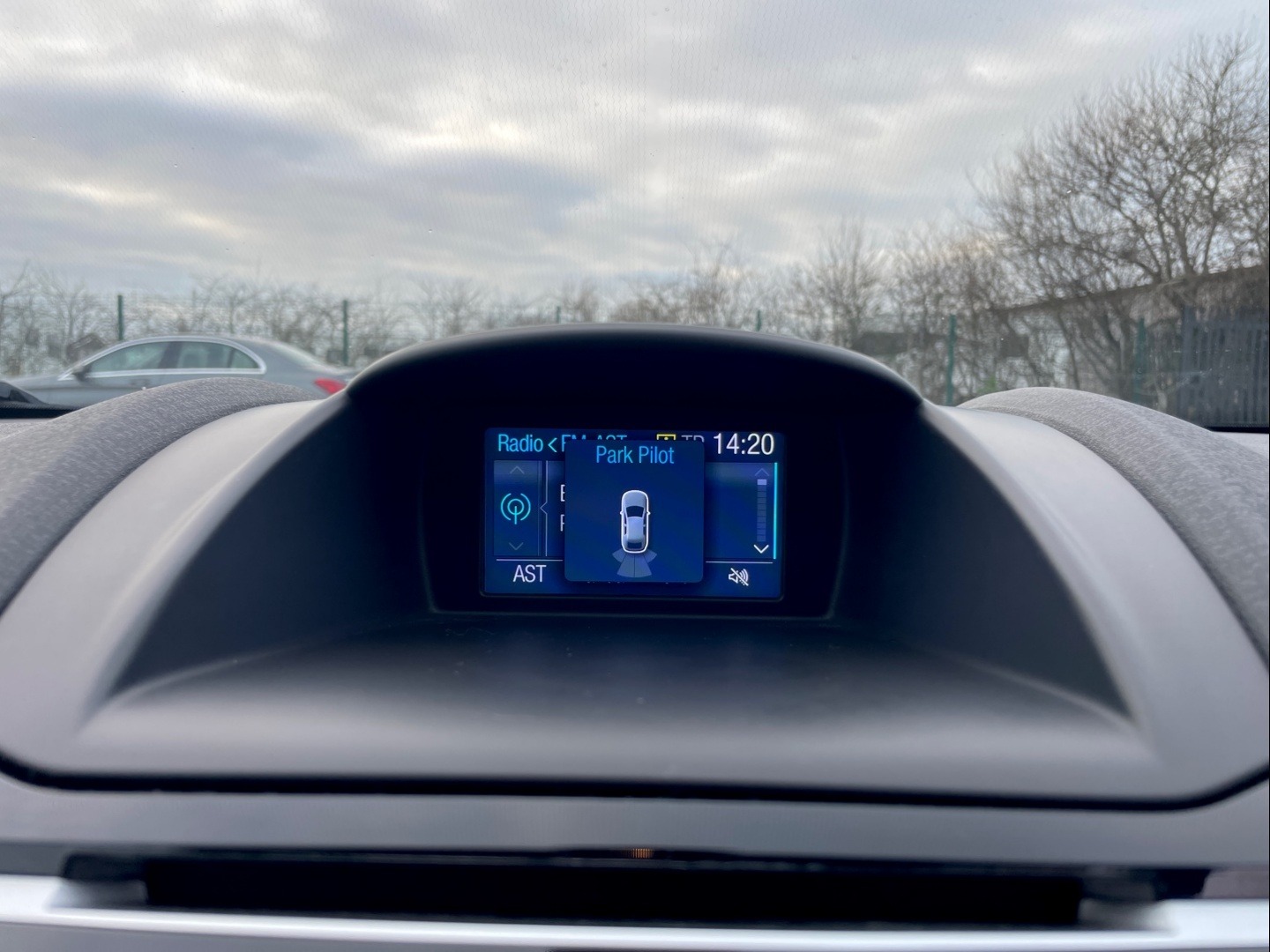 Used Ford Fiesta 2014 for sale - 77065513: Photo 21