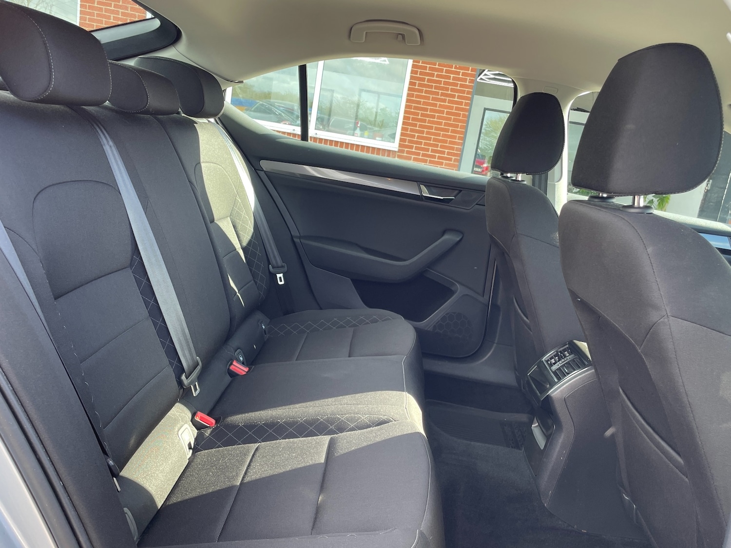 Used Skoda Superb 2018 for sale - 78197377: Photo 12