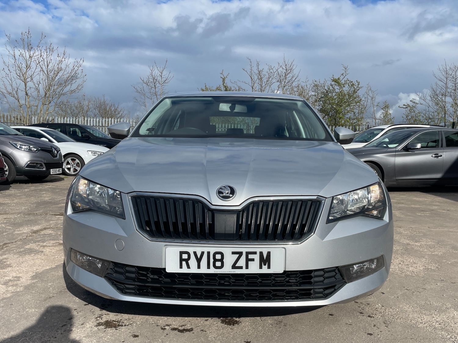Used Skoda Superb 2018 for sale - 78197377: Photo 2