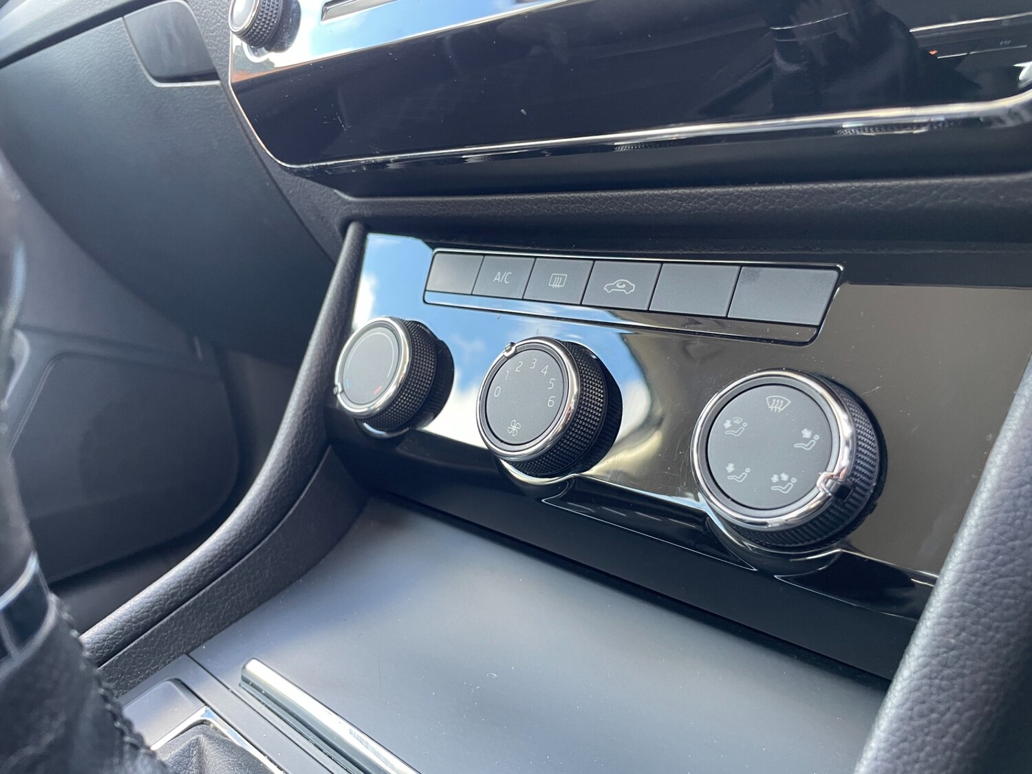 Used Skoda Superb 2018 for sale - 78197377: Photo 20