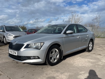Used Skoda Superb 2018 for sale - 78197377: Photo