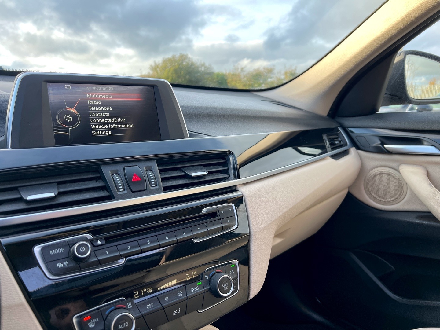 Used BMW X1 2017 for sale - 77069071: Photo 17