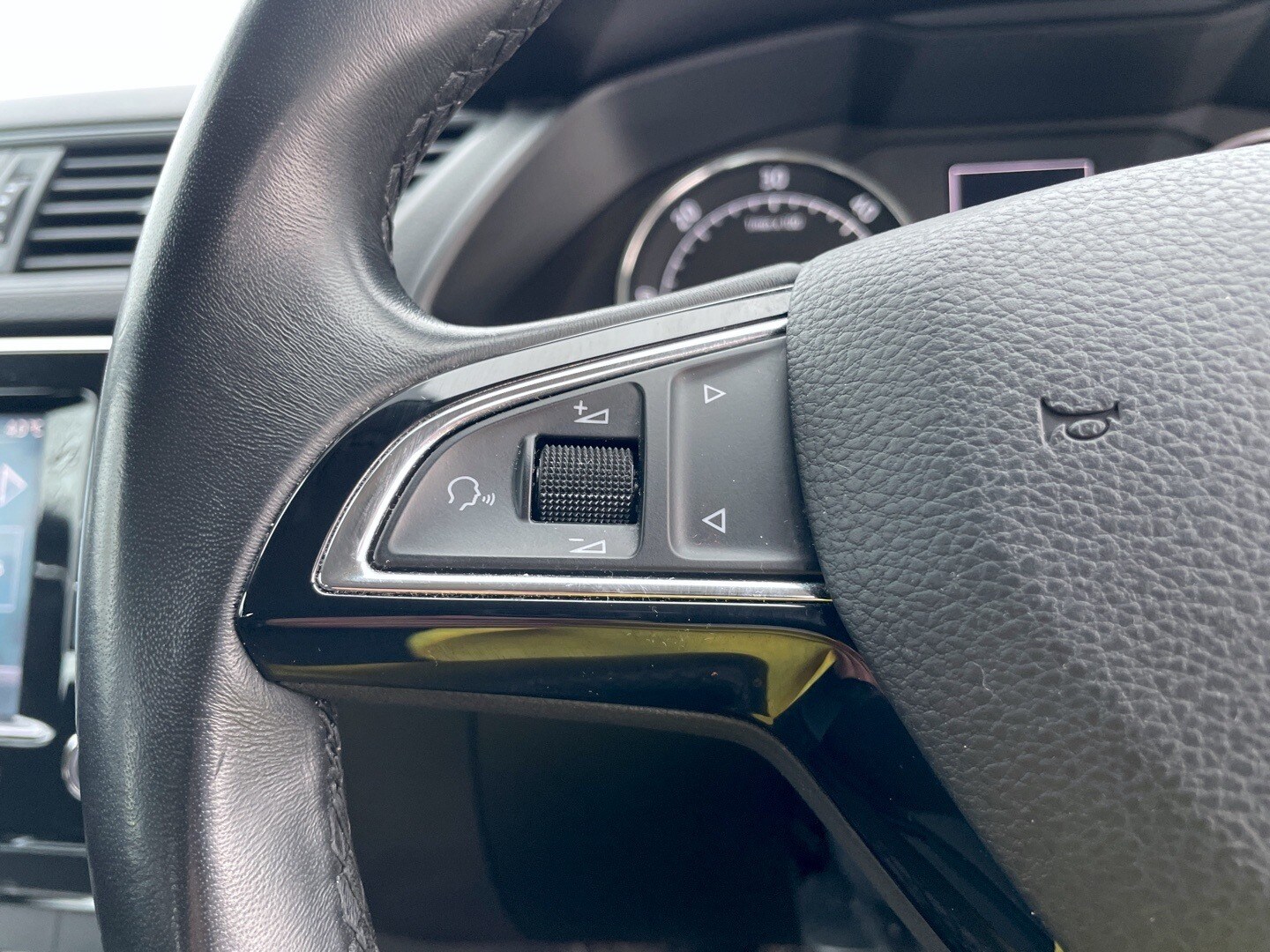 Used Skoda Superb for sale - 77326685: Photo 17