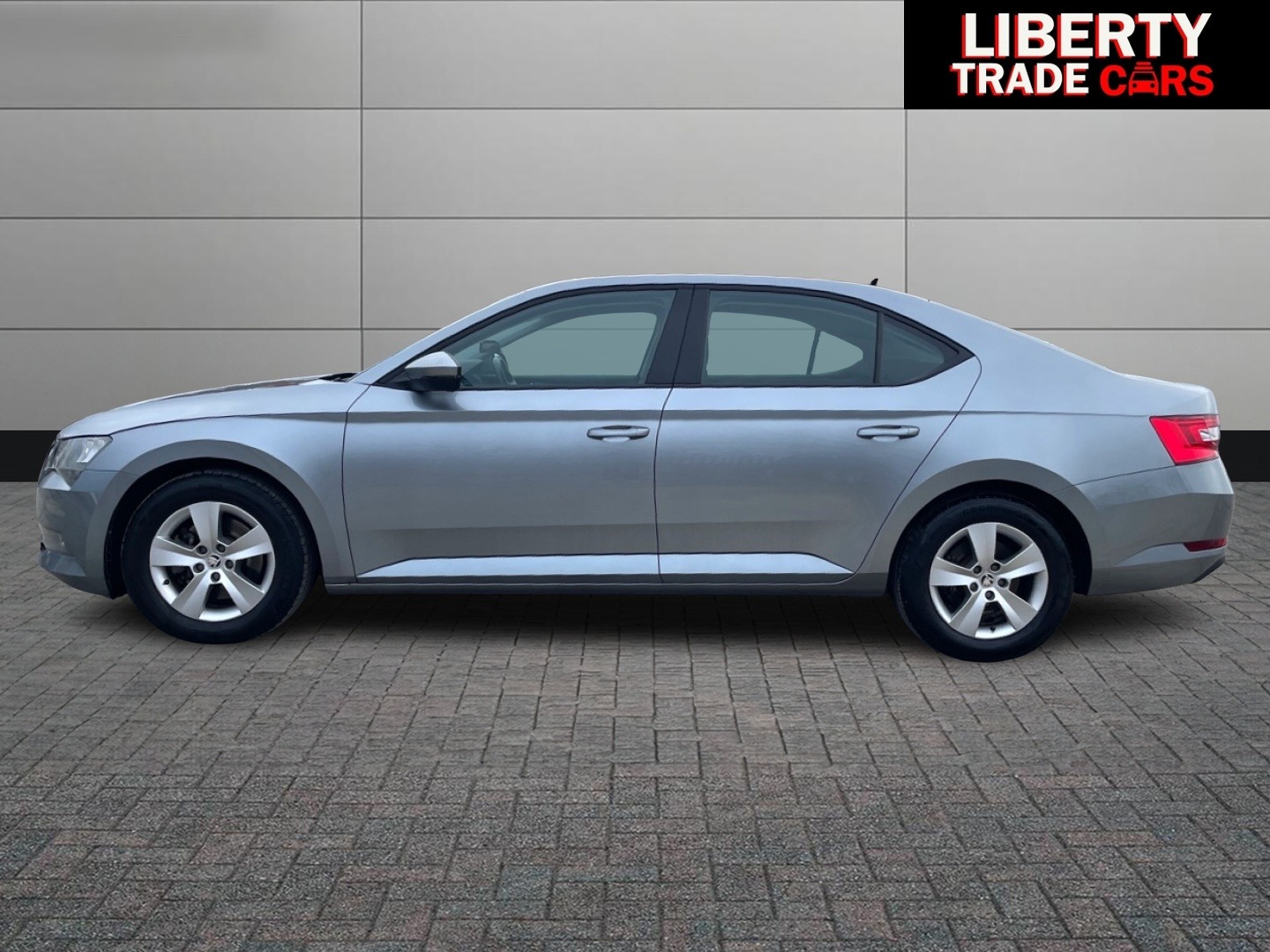 Used Skoda Superb for sale - 77326685: Photo 5