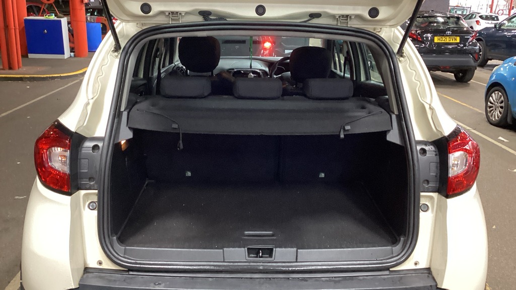 Used Renault Captur 2016 for sale - 76845979: Photo 12