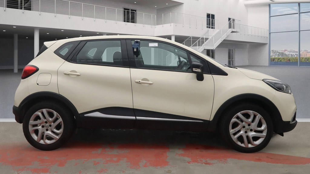 Used Renault Captur 2016 for sale - 76845979: Photo 6