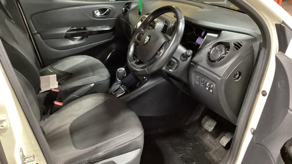 Used Renault Captur 2016 for sale - 76845979: Photo 8