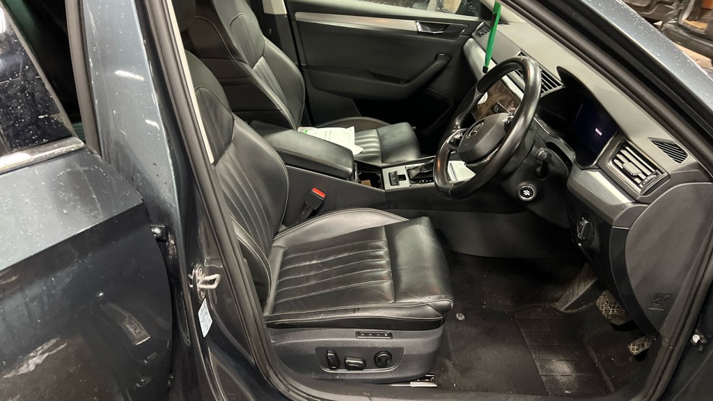 Used Skoda Superb 2022 for sale - 77148731: Photo 16