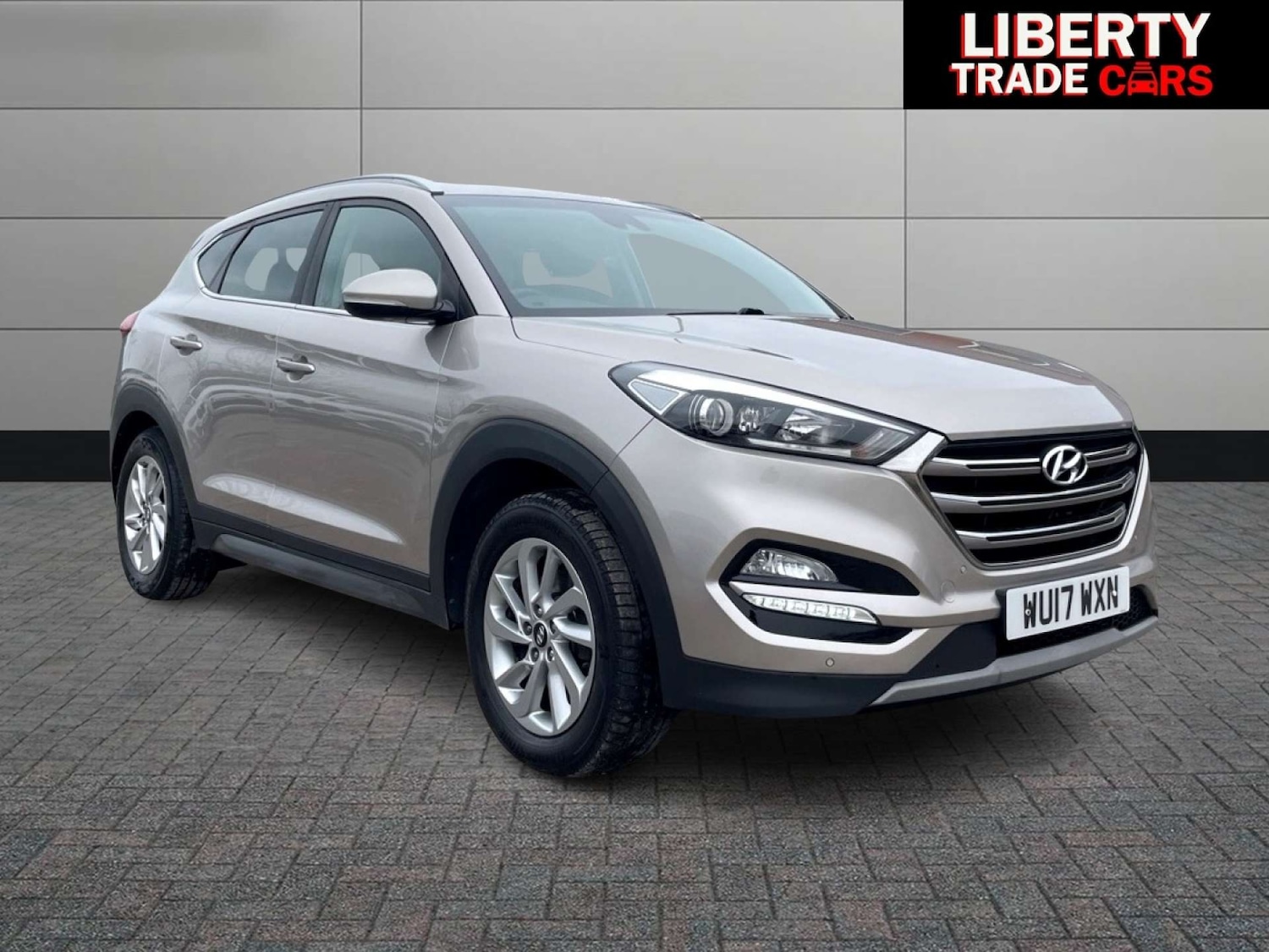 Used Hyundai TUCSON 2017 for sale - 76628298: Photo 1
