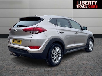 Used Hyundai TUCSON 2017 for sale - 76628298: Photo