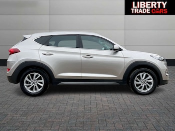 Used Hyundai TUCSON 2017 for sale - 76628298: Photo