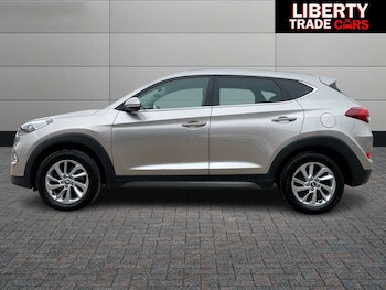 Used Hyundai TUCSON 2017 for sale - 76628298: Photo
