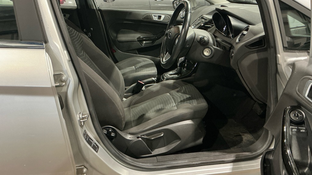 Used Ford Fiesta 2017 for sale - 77019395: Photo 8