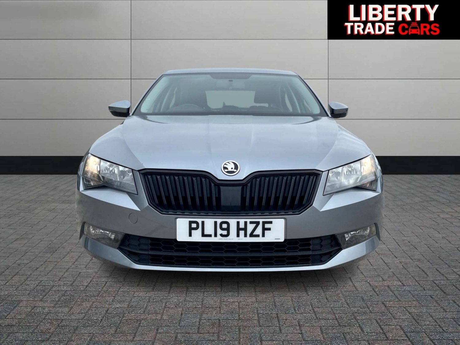 Used Skoda Superb 2025 for sale - 76628289: Photo 2