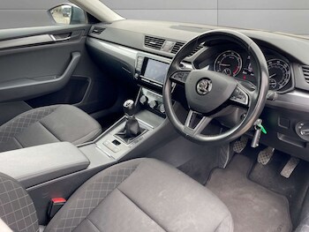 Used Skoda Superb 2025 for sale - 76628289: Photo