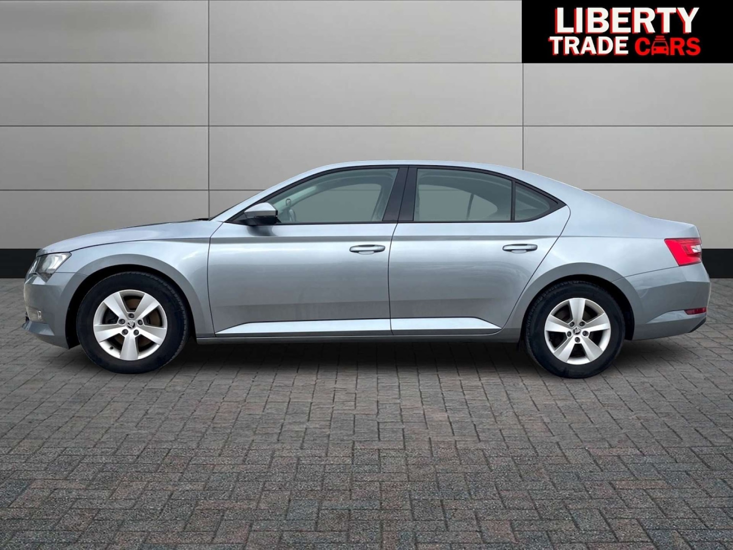 Used Skoda Superb 2025 for sale - 76628289: Photo 5
