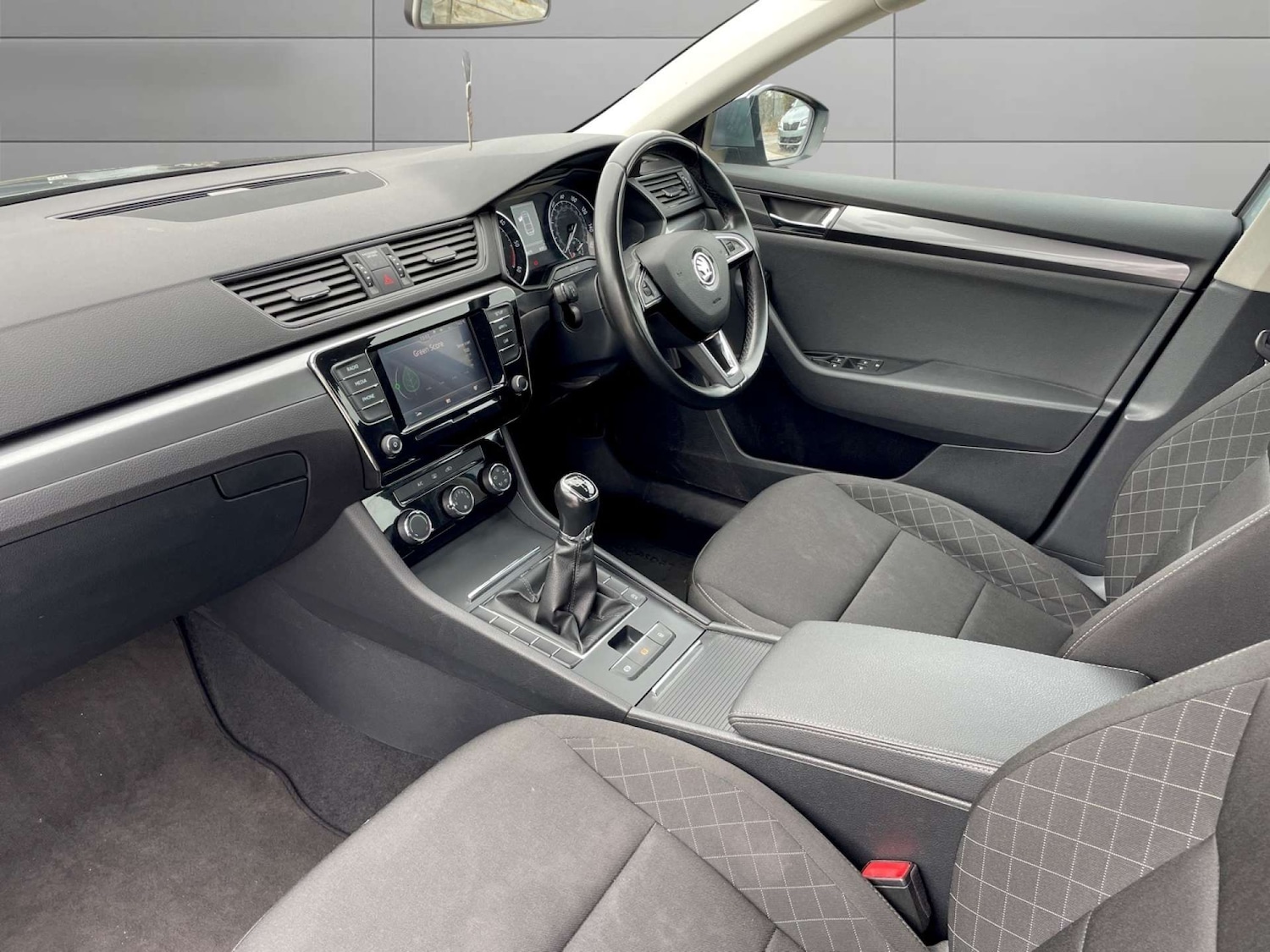 Used Skoda Superb 2025 for sale - 76628289: Photo 9