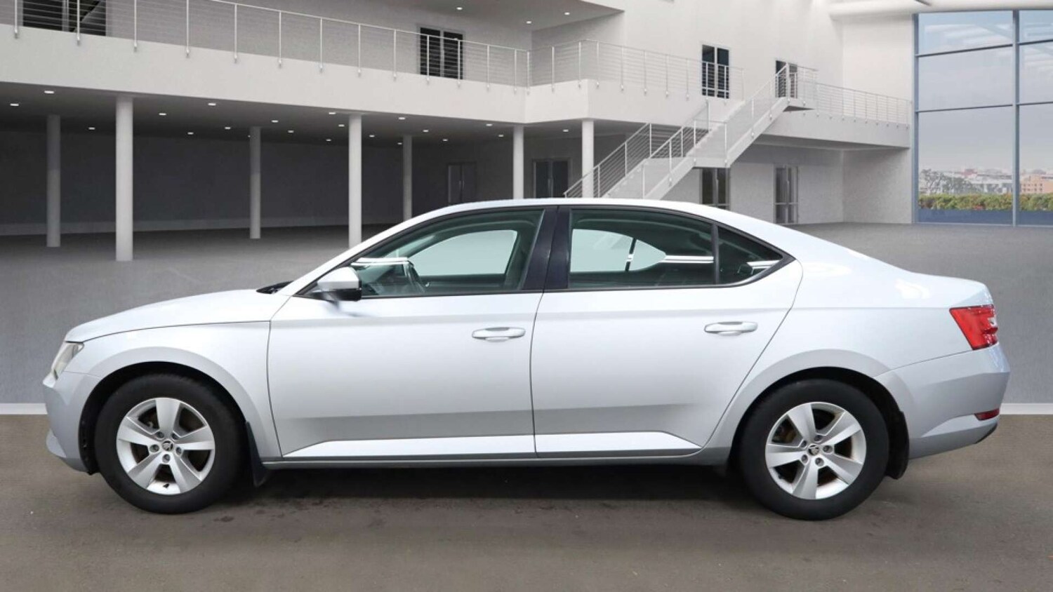 Used Skoda Superb 2018 for sale - 76739816: Photo 10
