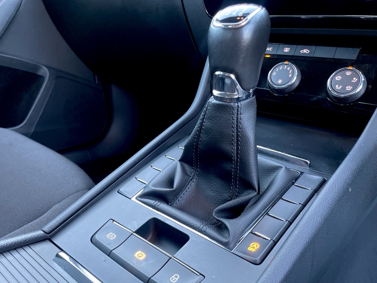 Used Skoda Superb 2018 for sale - 76739816: Photo 19