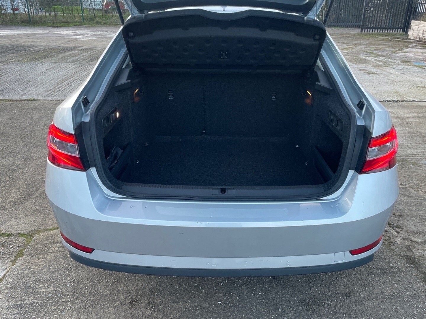 Used Skoda Superb 2018 for sale - 76739816: Photo 22