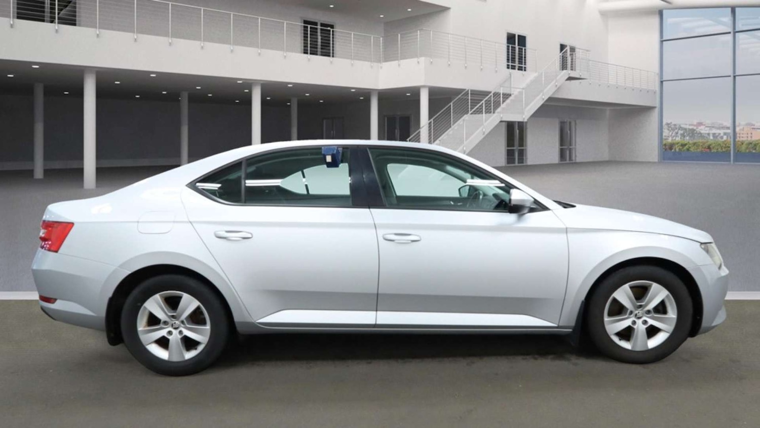Used Skoda Superb 2018 for sale - 76739816: Photo 9