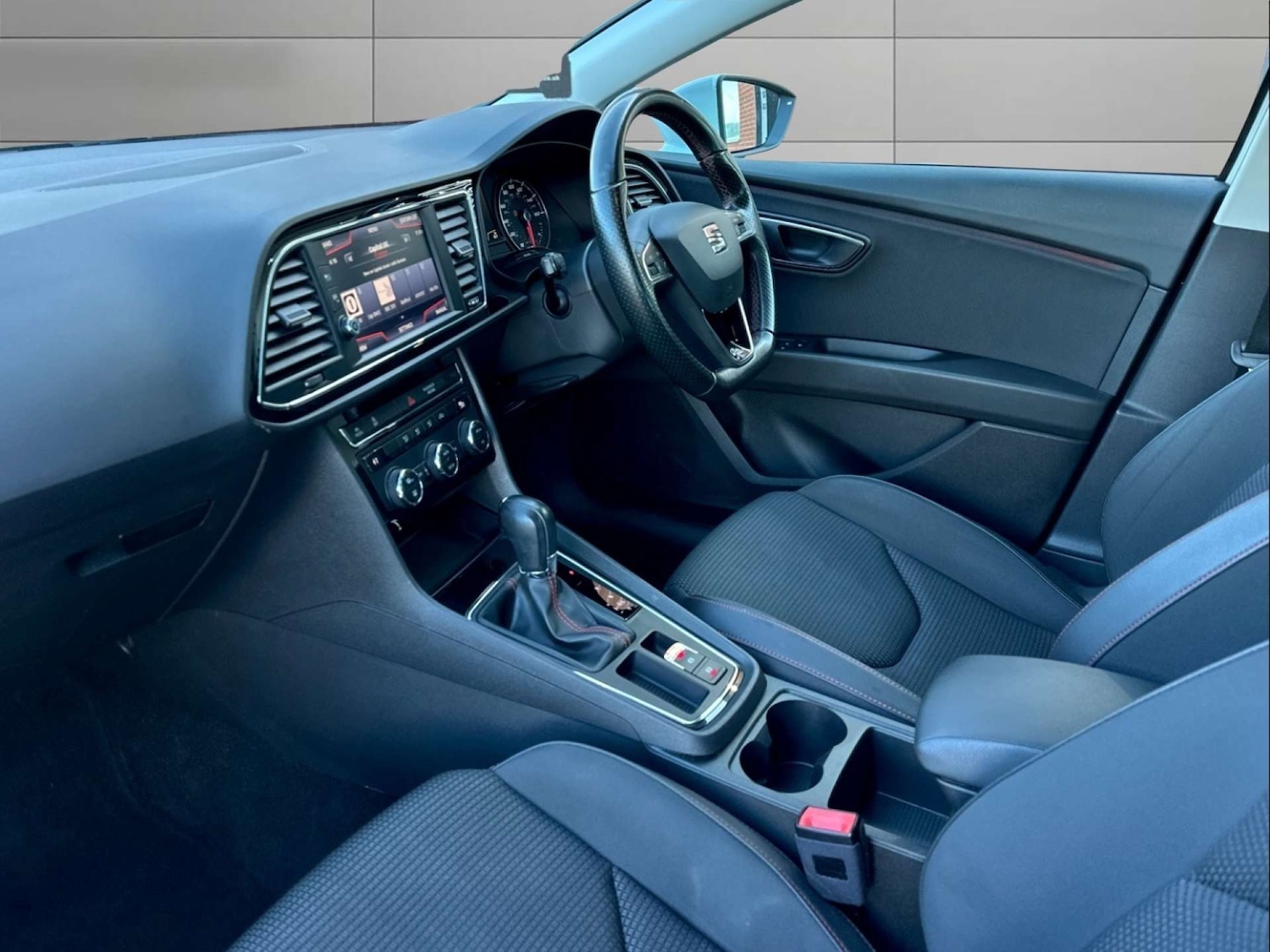 Used SEAT Leon 2017 for sale - 76628307: Photo 6