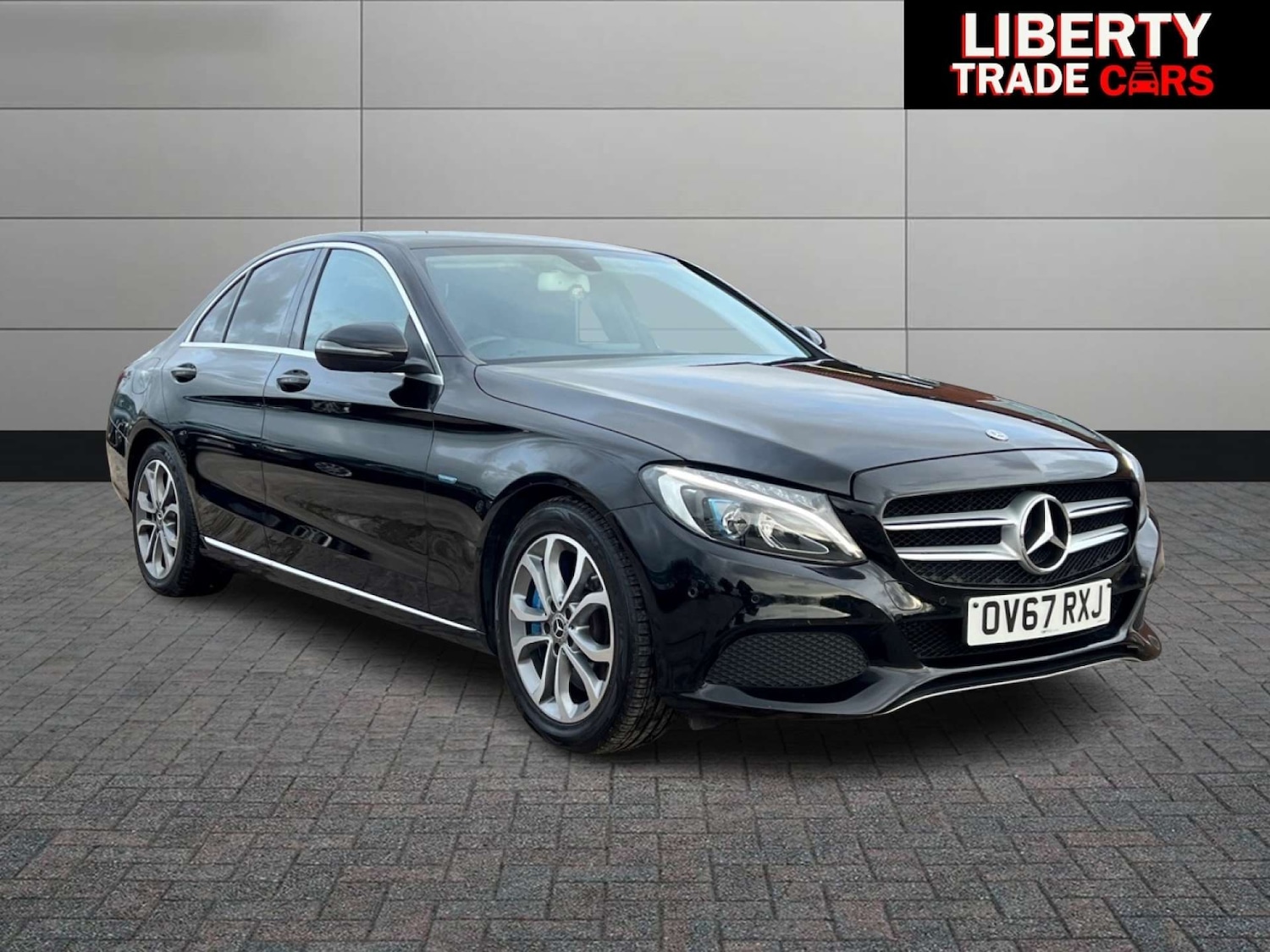 Used Mercedes-Benz C Class 2017 for sale - 76628302: Photo 1
