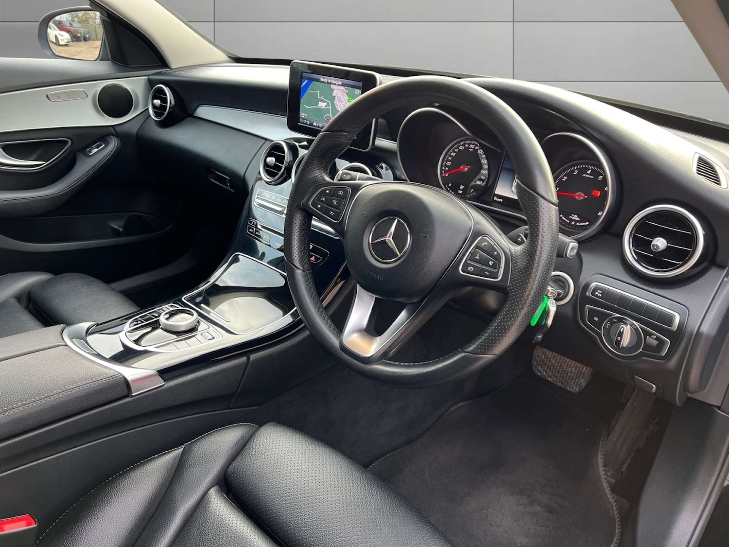 Used Mercedes-Benz C Class 2017 for sale - 76628302: Photo 11