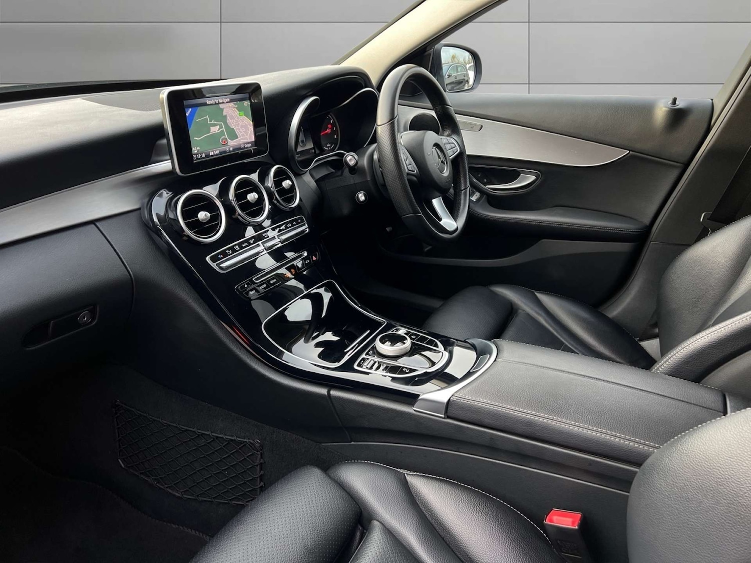 Used Mercedes-Benz C Class 2017 for sale - 76628302: Photo 12