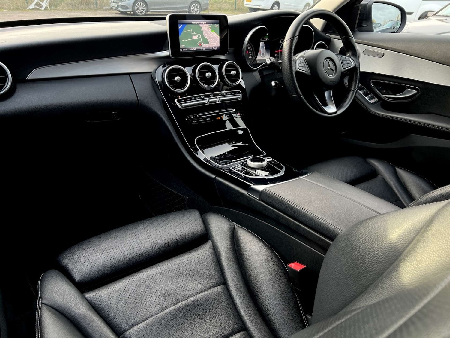 Used Mercedes-Benz C Class 2017 for sale - 76628302: Photo 14