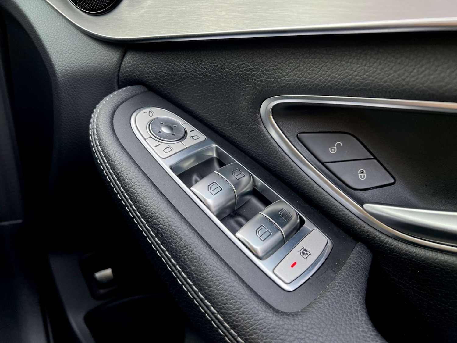 Used Mercedes-Benz C Class 2017 for sale - 76628302: Photo 20