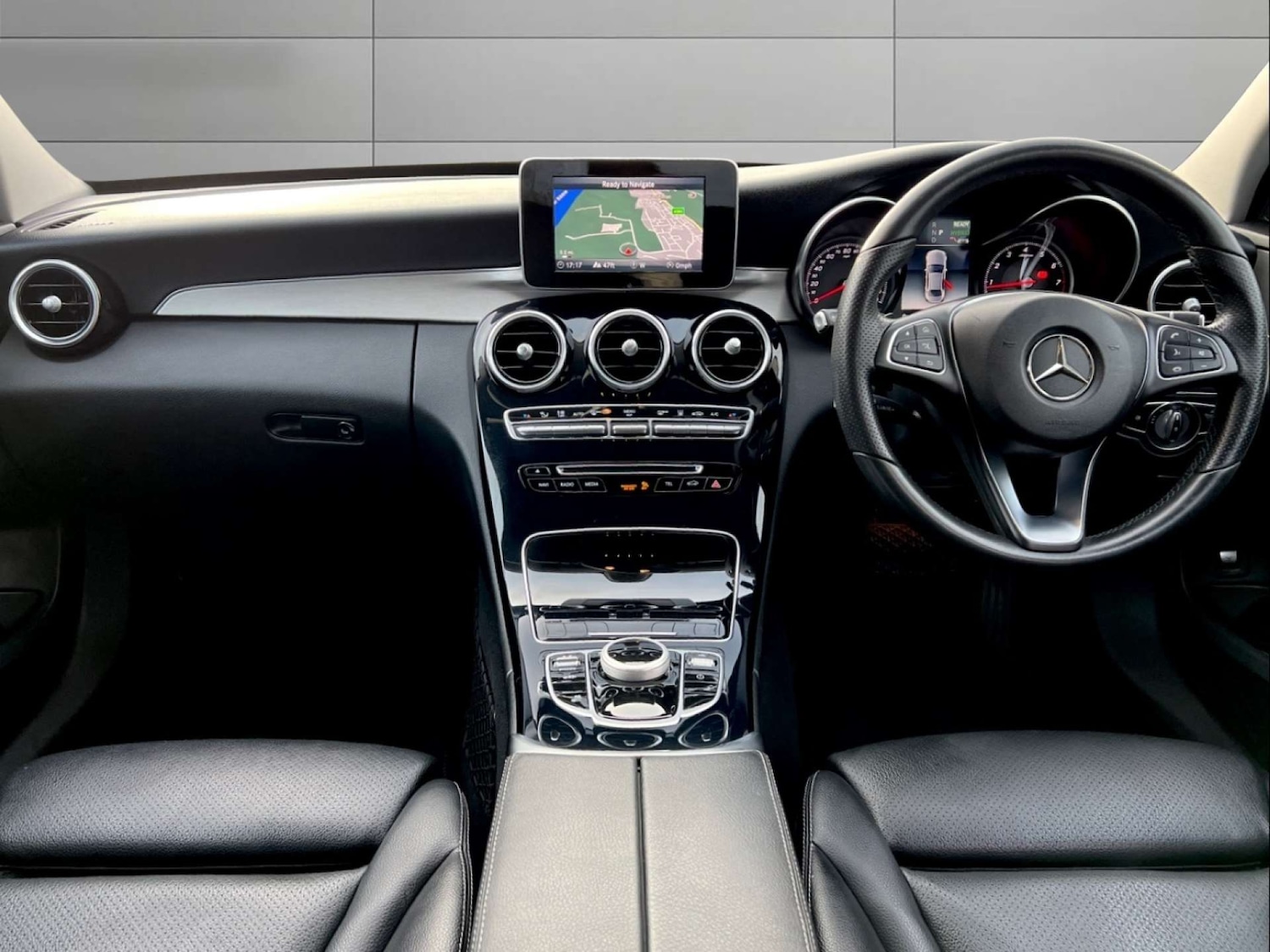 Used Mercedes-Benz C Class 2017 for sale - 76628302: Photo 3