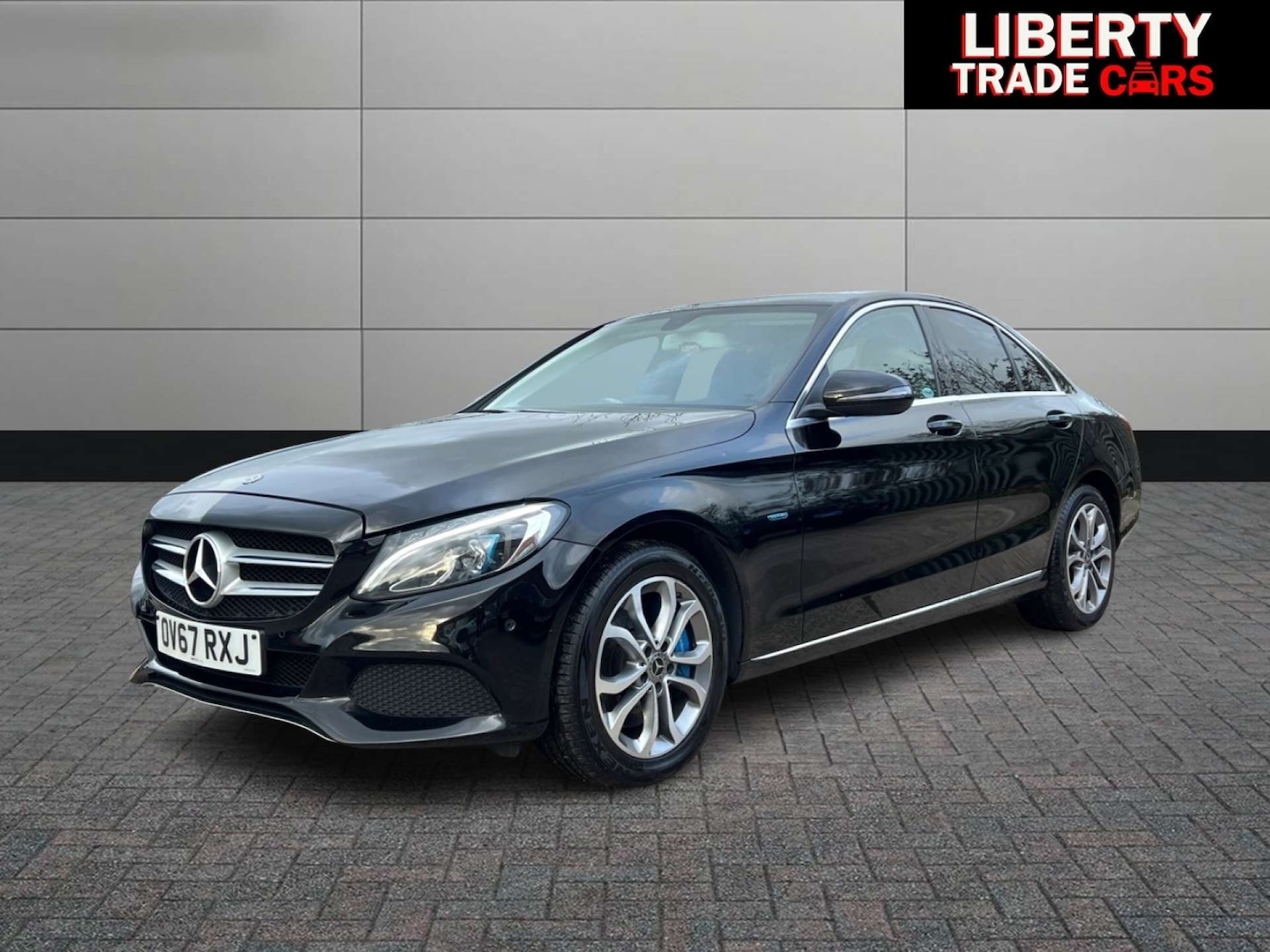 Used Mercedes-Benz C Class 2017 for sale - 76628302: Photo 5