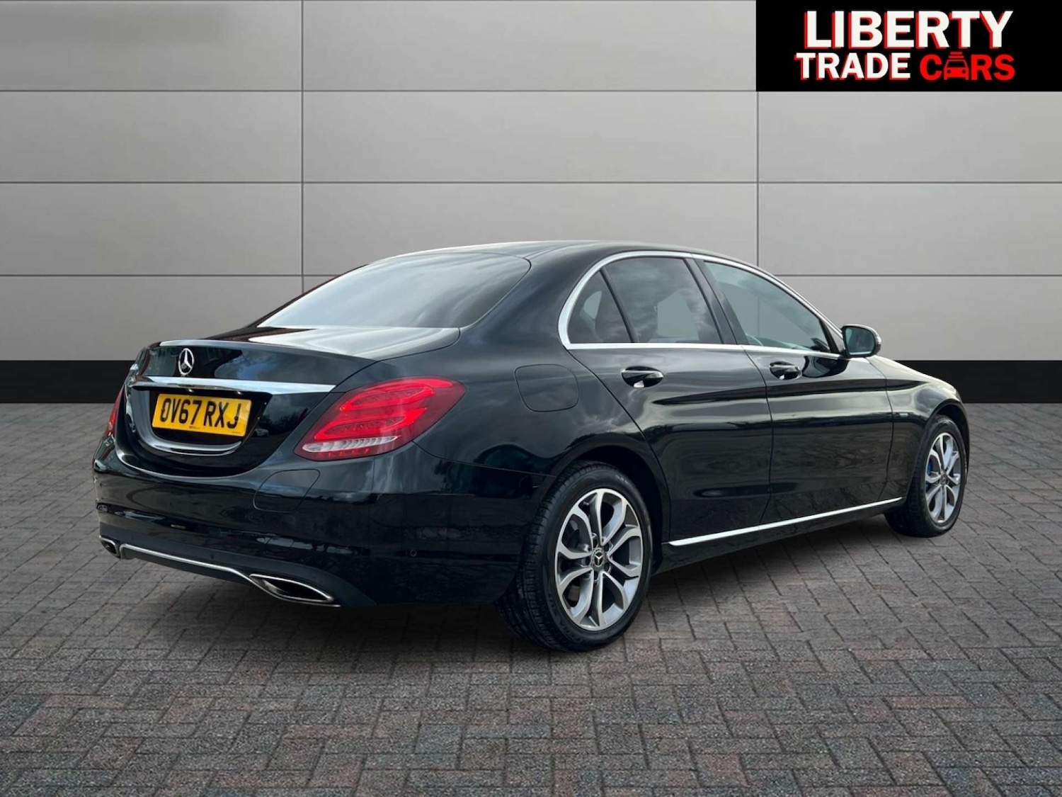 Used Mercedes-Benz C Class 2017 for sale - 76628302: Photo 6