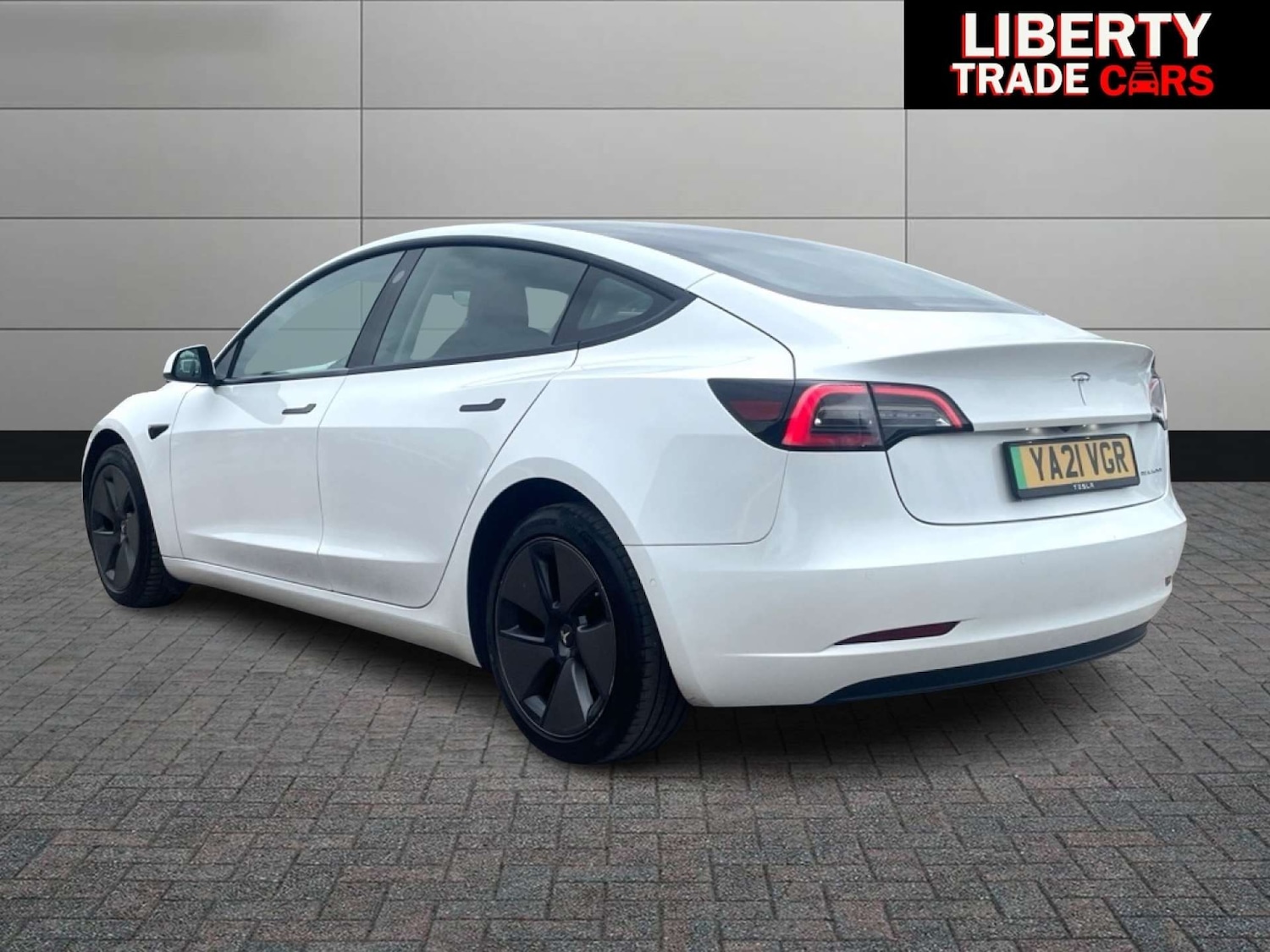 Used Tesla Model 3 2021 for sale - 76628287: Photo 8