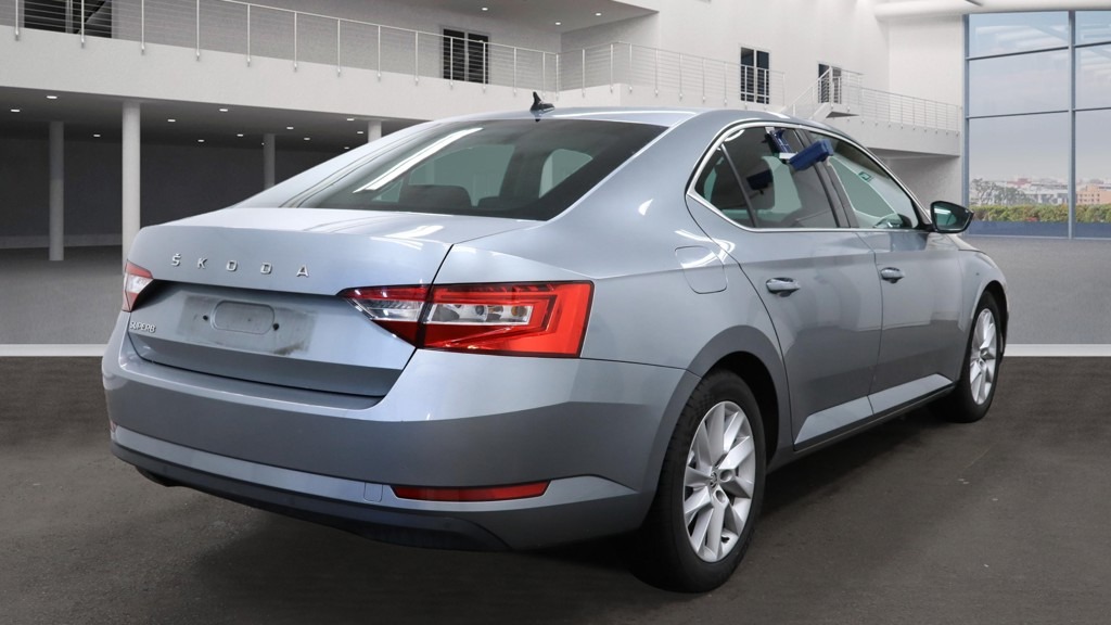 Used Skoda Superb 2020 for sale - 77019822: Photo 11