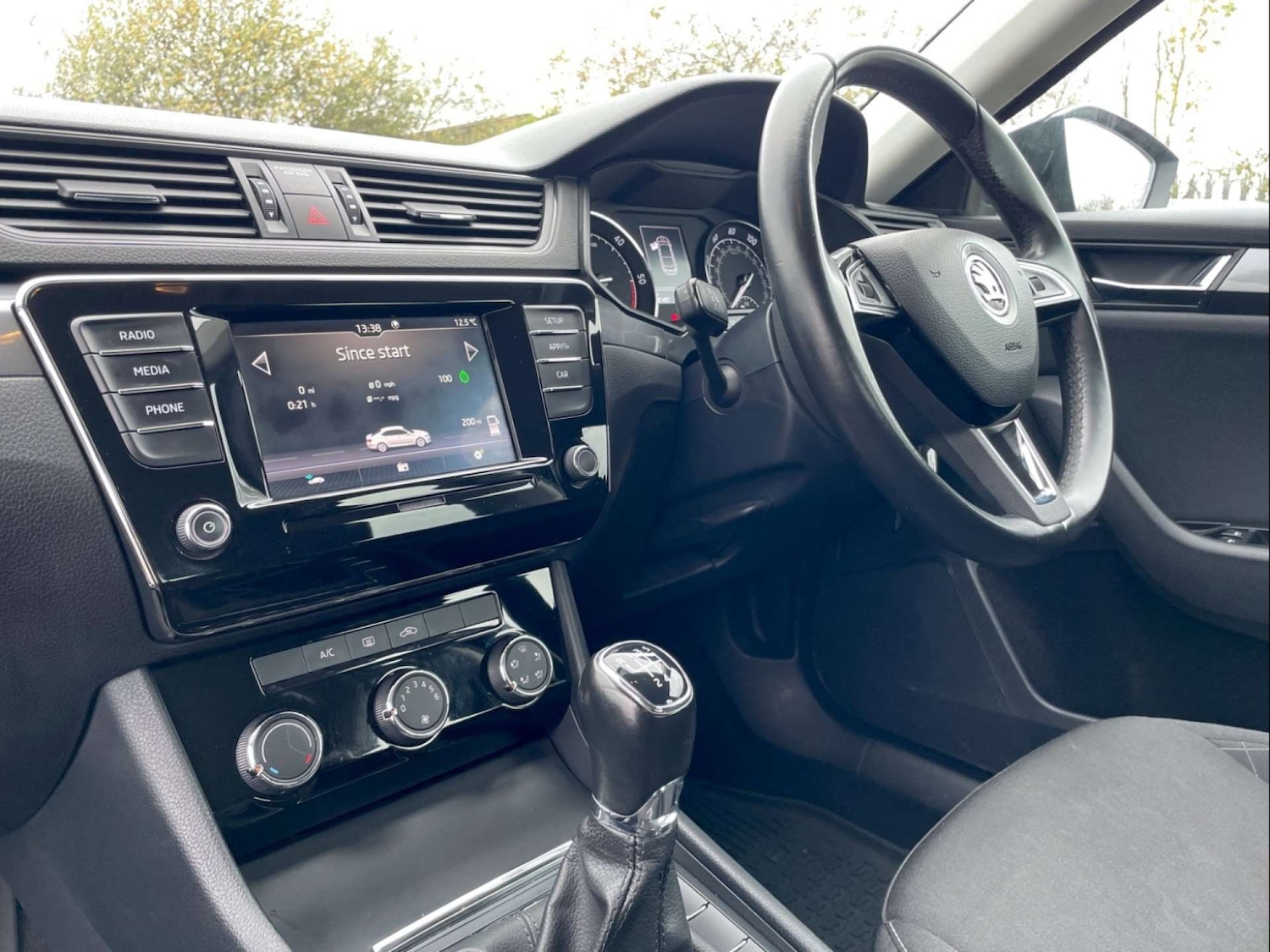 Used Skoda Superb 2025 for sale - 76628296: Photo 16