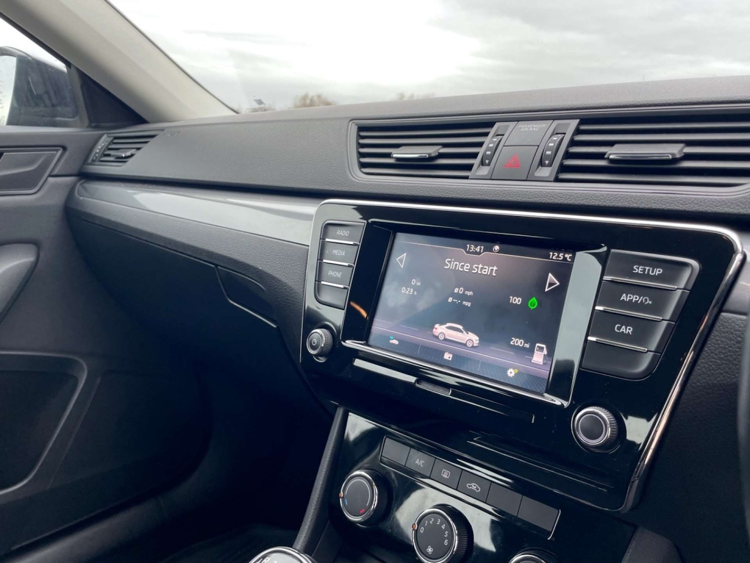 Used Skoda Superb 2025 for sale - 76628296: Photo 17