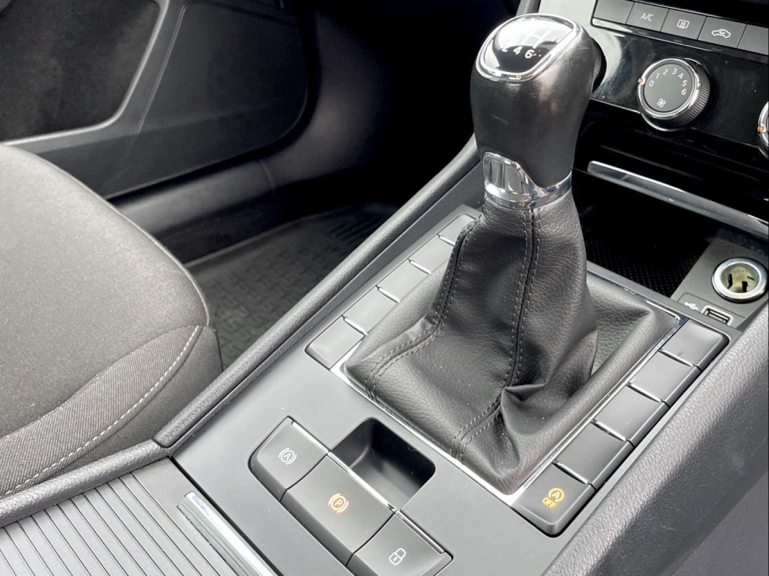 Used Skoda Superb 2025 for sale - 76628296: Photo 19