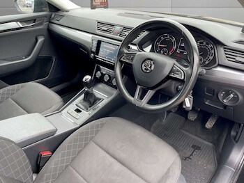 Used Skoda Superb 2025 for sale - 76628296: Photo