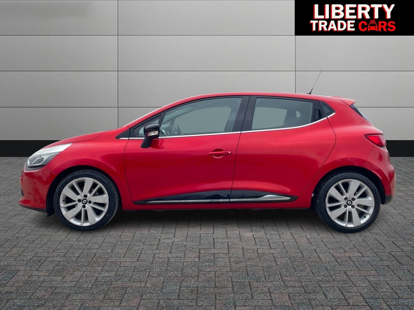 Used Renault Clio 2016 for sale - 77447697: Photo 10